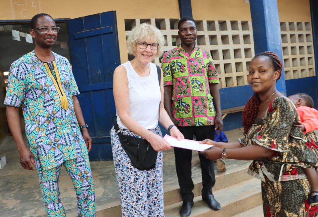 Vorstand mit Lehrerin
